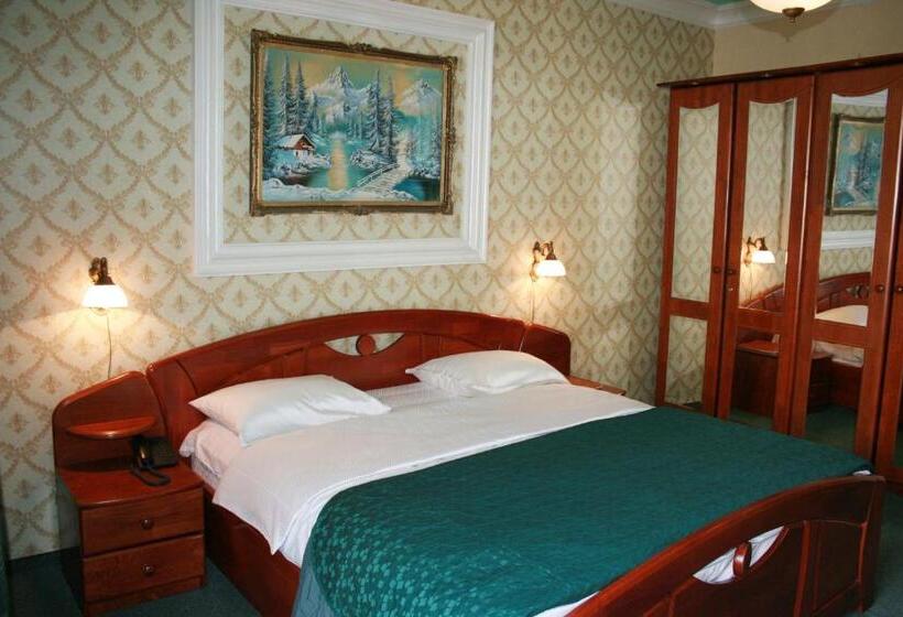 سوییت خانوادگی, Bucharest Comfort Suites