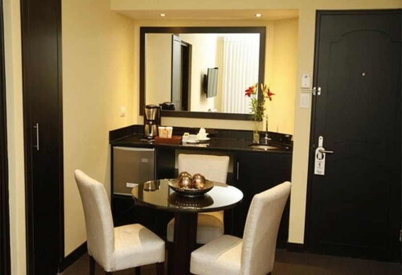 סוויטת ג'וניור, El Gran Marqués