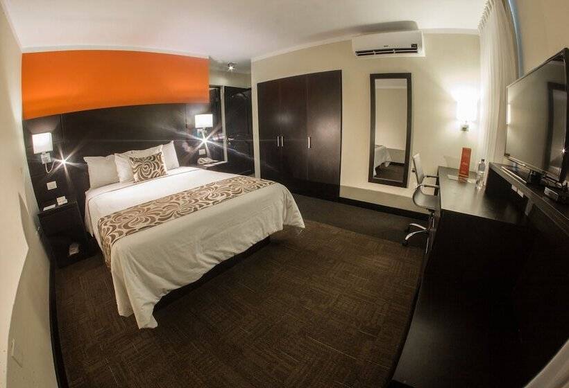 סוויטת ג'וניור, El Gran Marqués