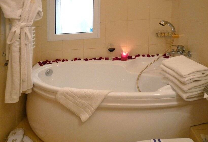 سوییت, Eney Boutique