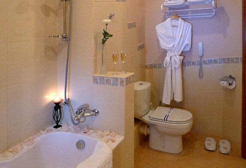 سوییت, Eney Boutique