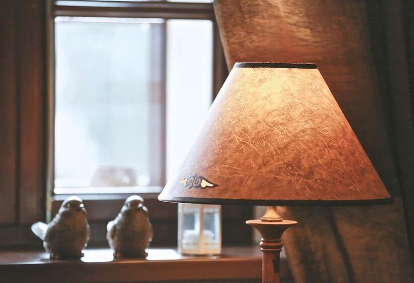 اتاق سوپریور, Kendov Dvorec