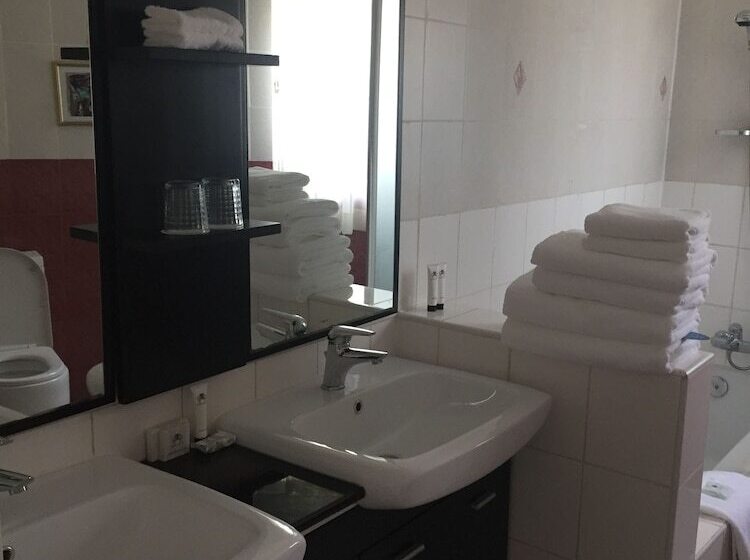 اتاق استاندارد, La Palm Royal Beach