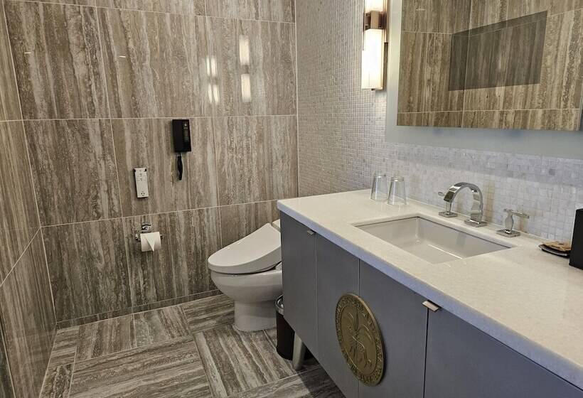 سوییت اجرایی, Leopalace Resort Guam