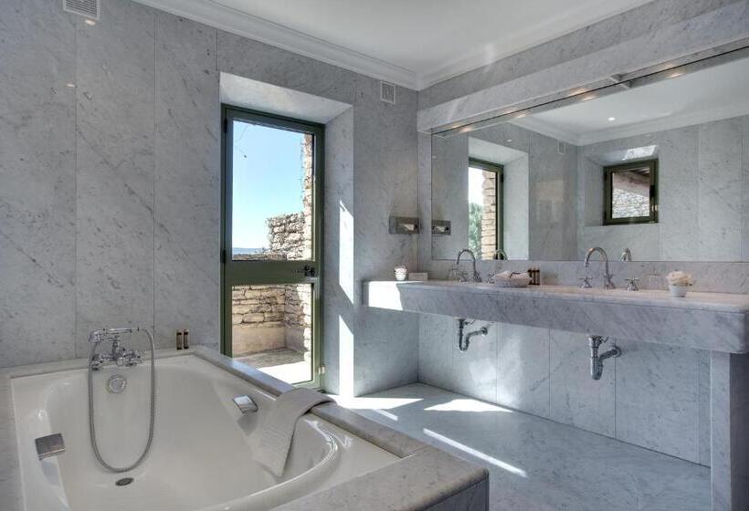 Полулюкс Одноместный с Террасой, Les Bories & Spa
