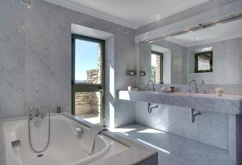 سوئیت جونیور با تراس, Les Bories & Spa