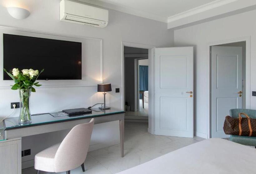 Номер Deluxe с Террасой, Les Bories & Spa