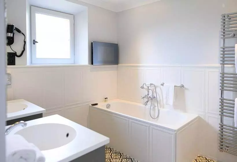 اتاق لوکس با تراس, Les Bories & Spa
