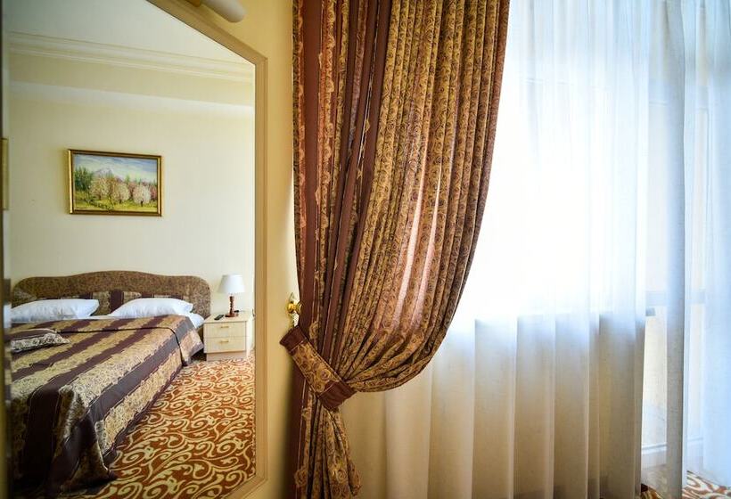 주니어 스위트, Metropol Hotel Yerevan