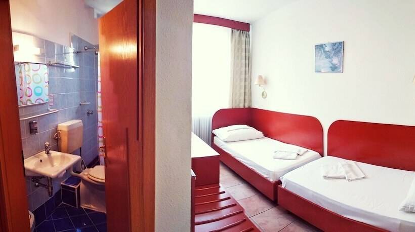 اتاق استاندارد یک نفره, Nap