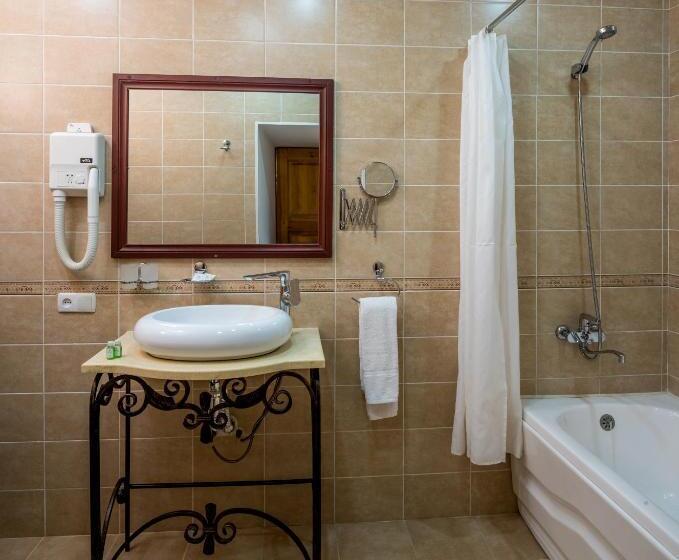 带2个双人床的标准工作室, Orient Star Khiva Hotel  Madrasah Muhammad Aminkhan 1855