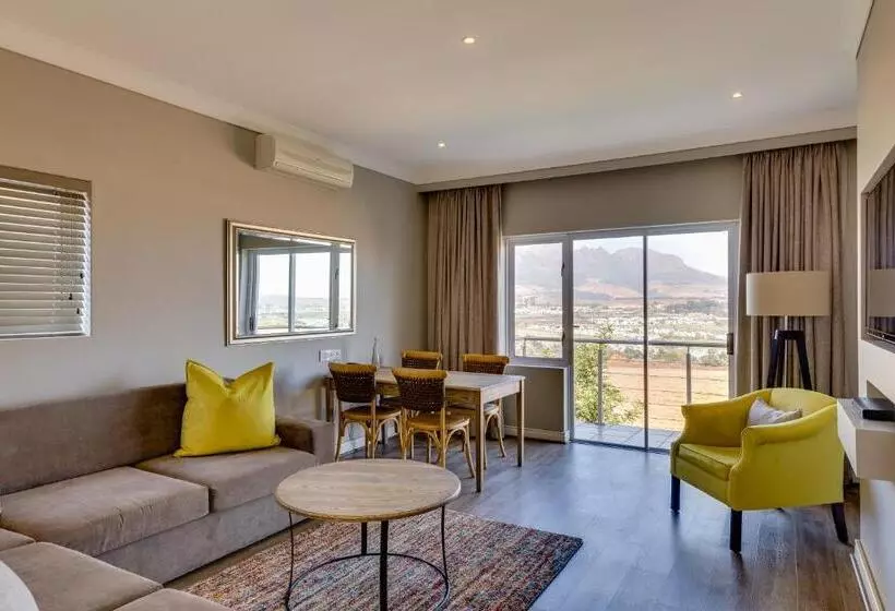 キングサイズベッドのスタンダードルーム, Protea Hotel By Marriott Stellenbosch & Conference Centre