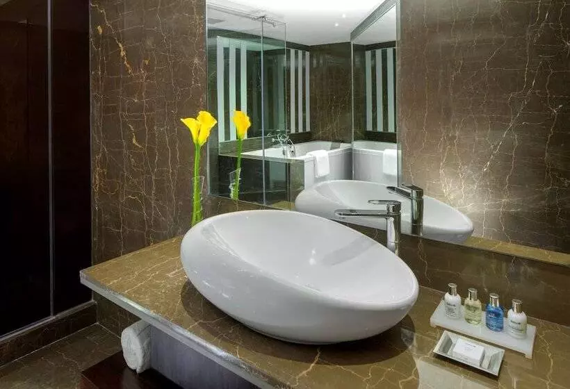 スーペリアールーム, Radisson Blu Atria Bengaluru
