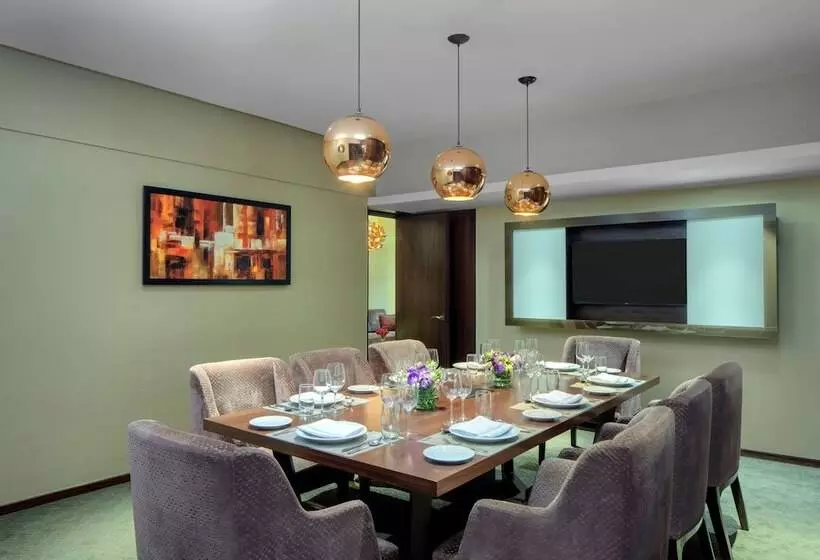 ビジネスルーム, Radisson Blu Atria Bengaluru