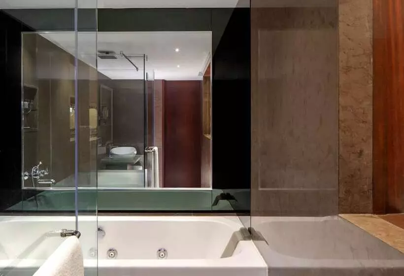 スイート, Radisson Blu Atria Bengaluru