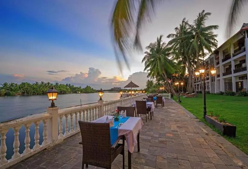 Deluxe room with river view, River Beach Resort & Residences