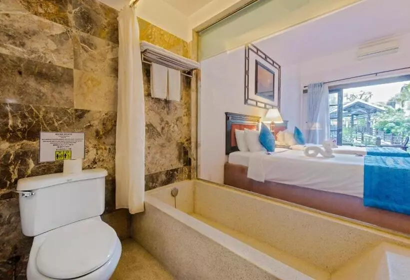 バルコニー付きスタンダードトリプルルーム, River Beach Resort & Residences