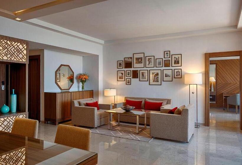 جناح جونيور كلوب, Sheraton Tunis