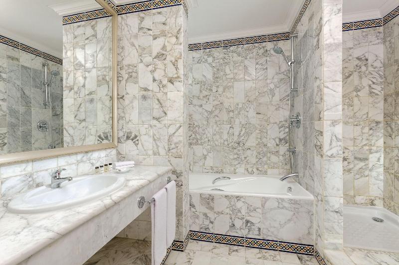 غرفة ديلوكس سرير كينج, Sheraton Tunis