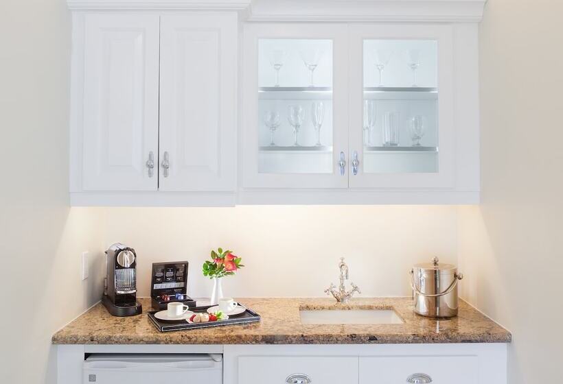 Полулюкс, The Palms Turks And Caicos