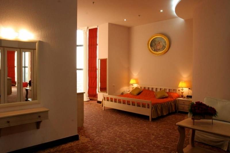 스위트, Metropol Hotel Yerevan