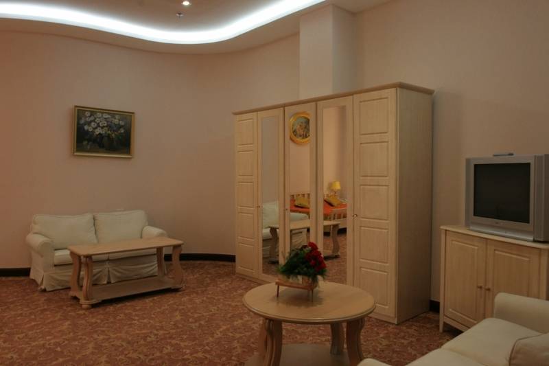 스위트, Metropol Hotel Yerevan