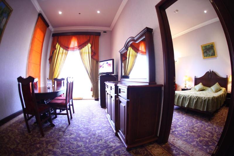 스위트, Metropol Hotel Yerevan