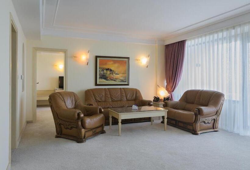 프레지덴셜 스위트, The Palace Hotel, Sunny Day