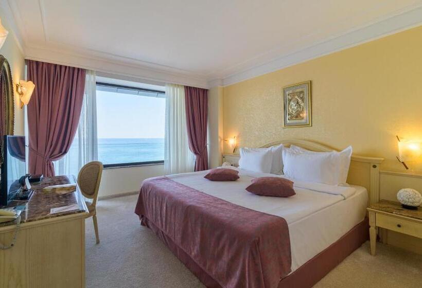 프레지덴셜 스위트, The Palace Hotel, Sunny Day