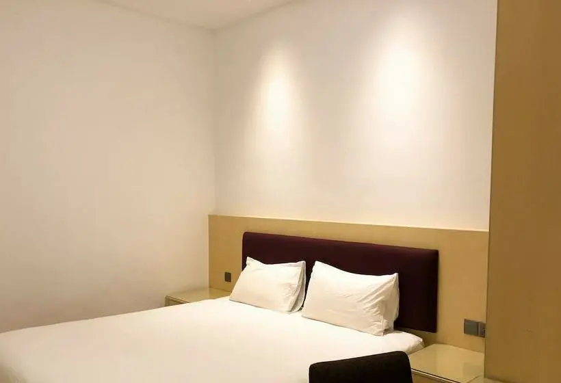 آپارتمان عادی 1 خوابه, Luco Apartments At Imperial Suites
