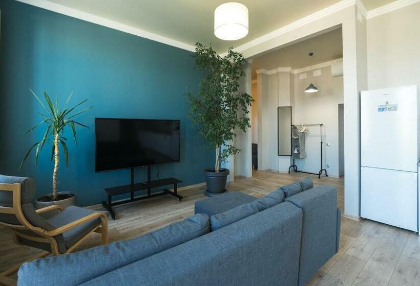 آپارتمان 2 خوابه, Rooftop 2021