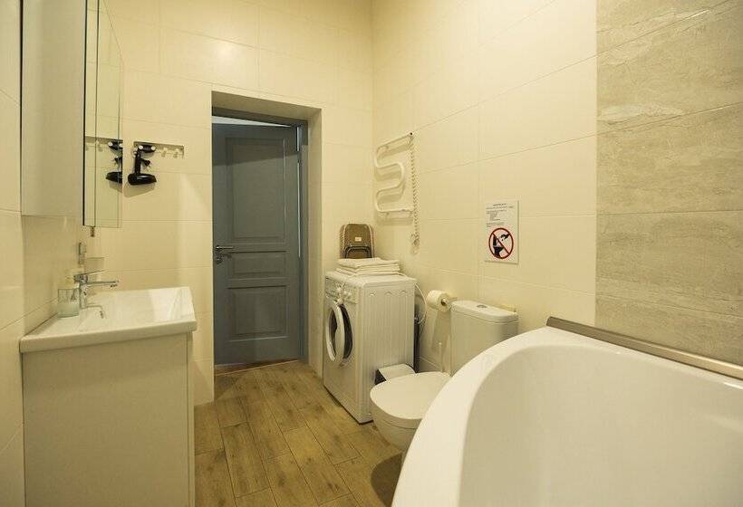 آپارتمان 1 خوابه با بالکن, Rooftop 2021