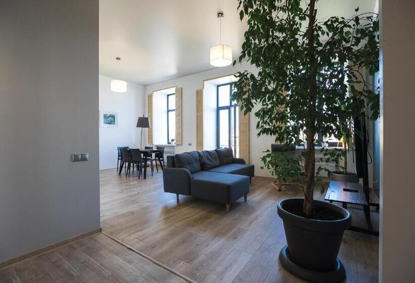 آپارتمان 2 خوابه, Rooftop 2021