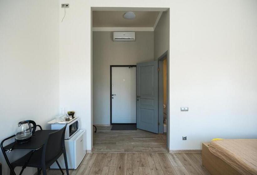 اتاق لوکس, Rooftop 2021