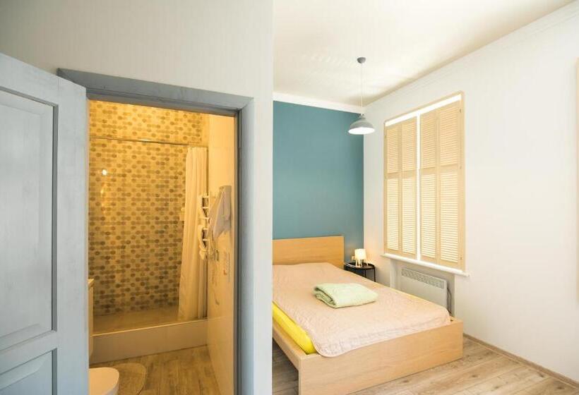 اتاق لوکس, Rooftop 2021