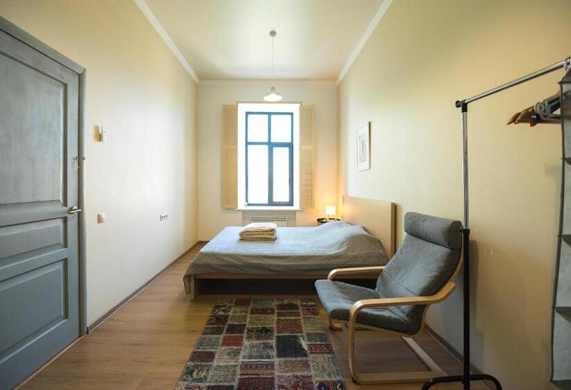 آپارتمان 1 خوابه با بالکن, Rooftop 2021