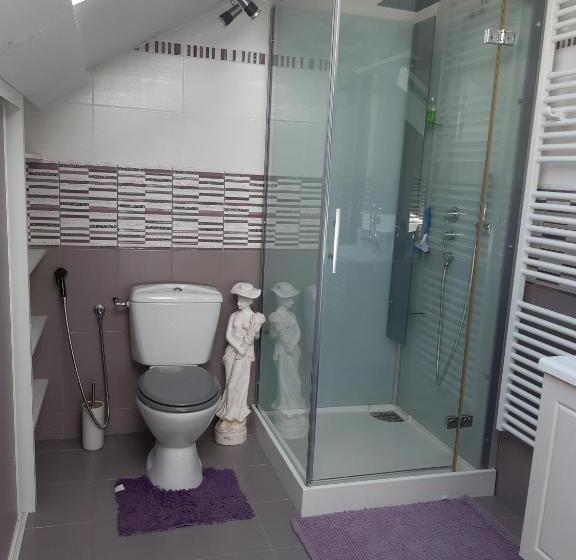 غرفة قياسية حمام مشترك, Au Bon Vivant