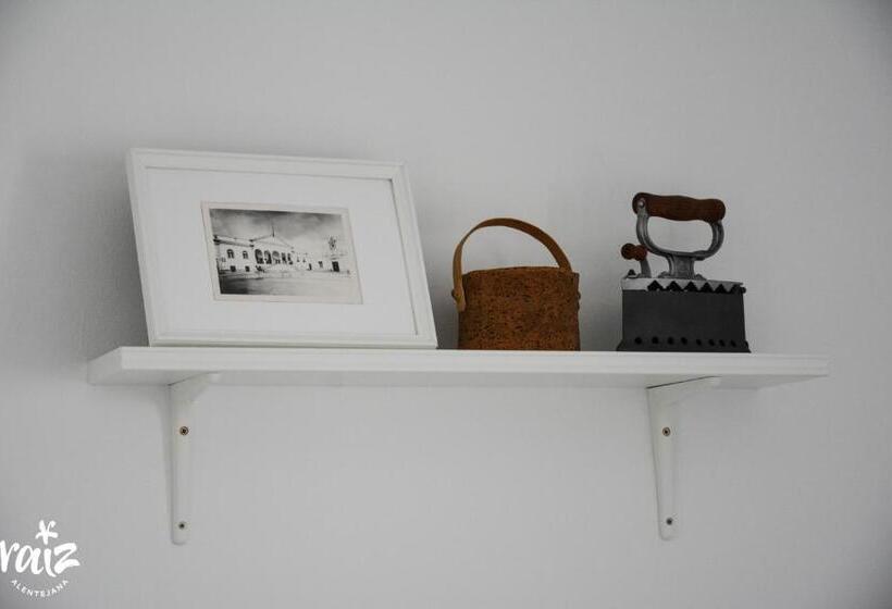 اتاق استاندارد سه نفره, Raiz Alentejana