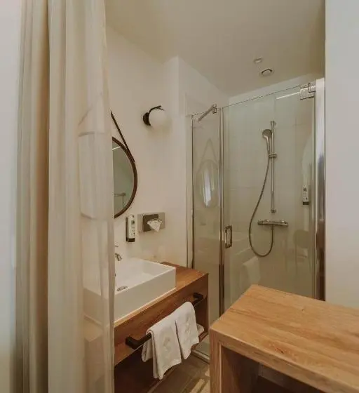 スーペリアールーム, Burghotel Schlaining