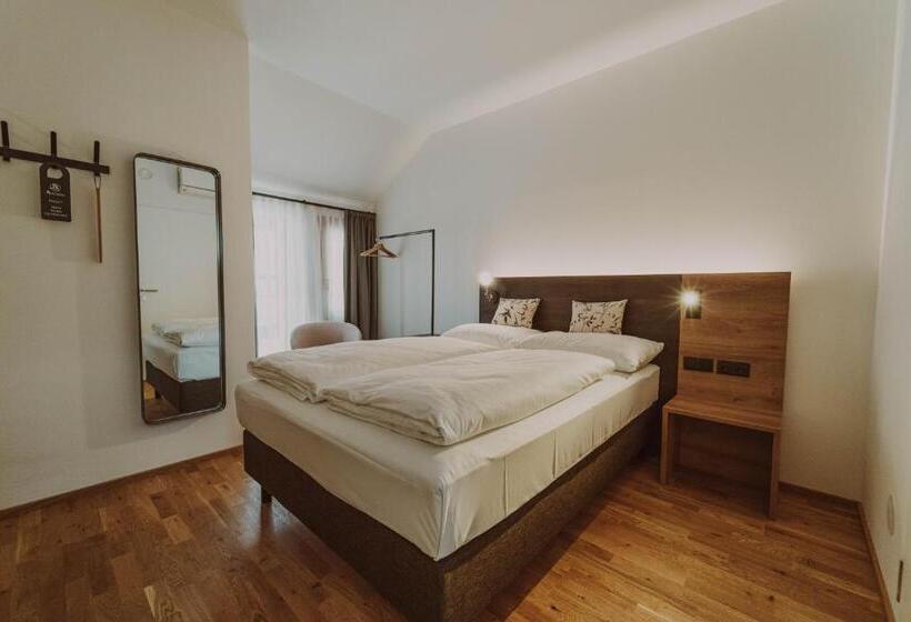 Номер Стандарт, Burghotel Schlaining