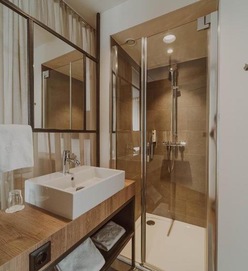 Номер Стандарт, Burghotel Schlaining