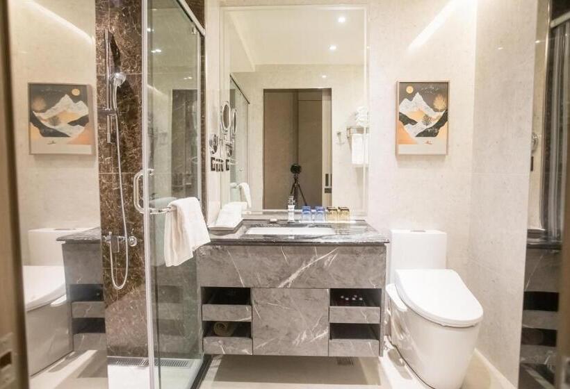 اتاق استاندارد با چشم‌انداز دریا, Grand Hotel Lili