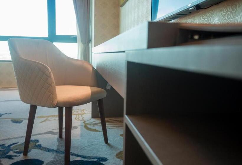 اتاق استاندارد با چشم‌انداز دریا, Grand Hotel Lili