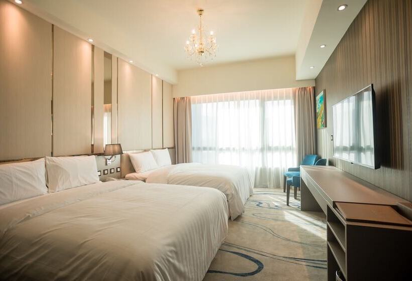 اتاق استاندارد چهار تخته, Grand Hotel Lili