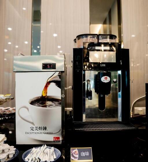 اتاق استاندارد با چشم‌انداز دریا, Grand Hotel Lili