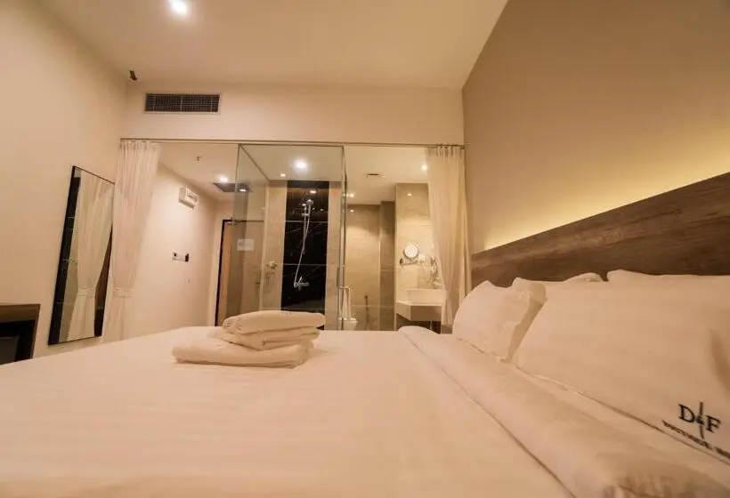 اتاق لوکس با تخت بزرگ, D&f Boutique Hotel Seremban 2