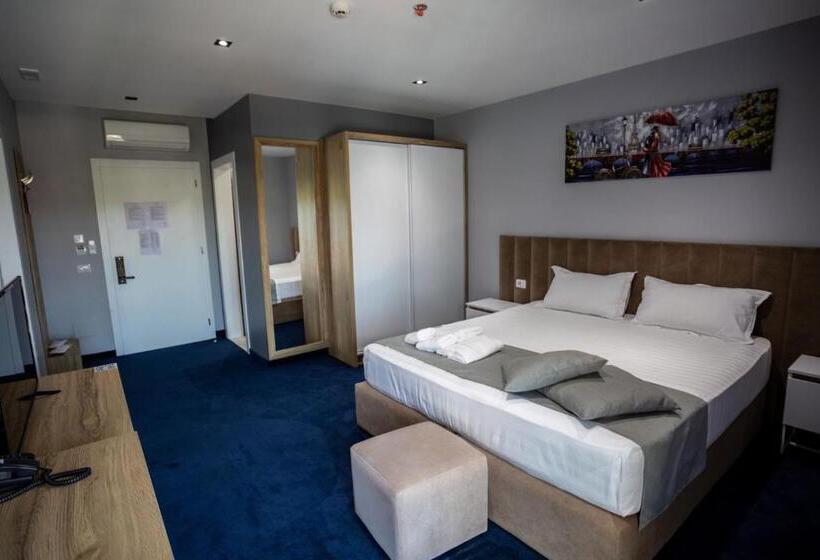 패밀리 스위트, Nuevo Deluxe