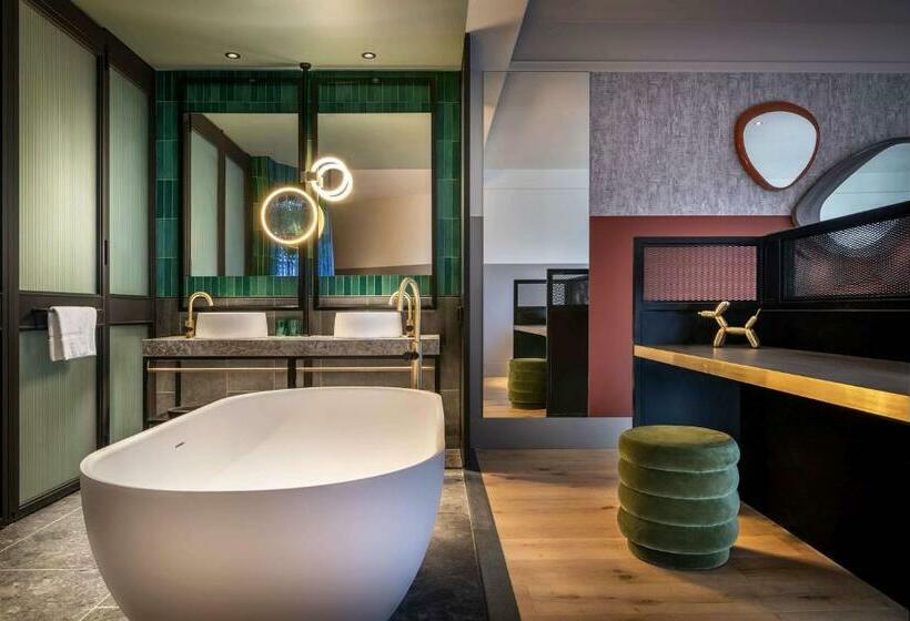 سوییت جونیور, Qt Auckland