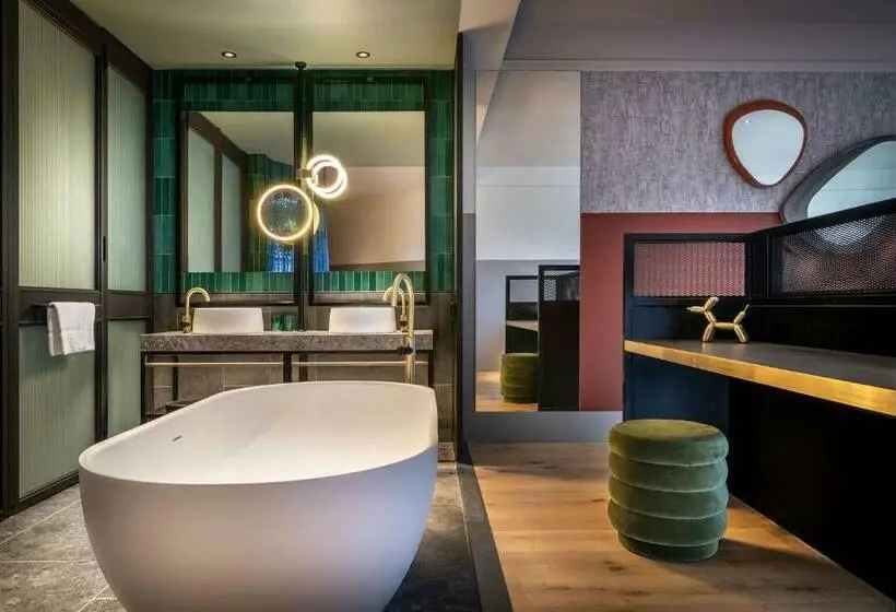 ジュニアスイート, Qt Auckland