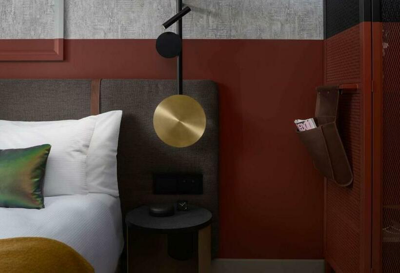 اتاق استاندارد با تخت بزرگ, Qt Auckland